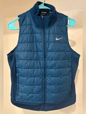 Nike Women's Therma-fit Vest
